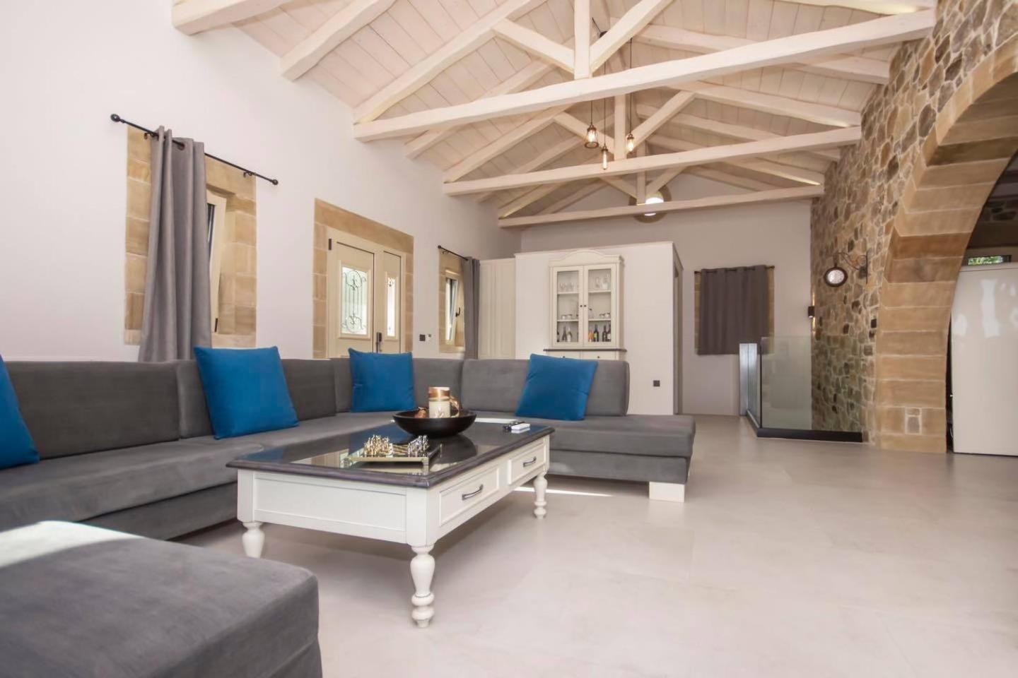 Villa Antonousa - Private Pool Oasis Kera  Ngoại thất bức ảnh
